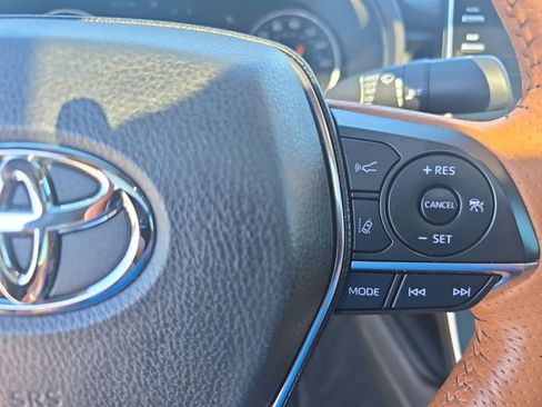 Certified 2019 Toyota Avalon Limited image 17