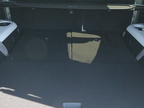 New 2026 Hyundai Ioniq 9 SE AWD/4WD image 23