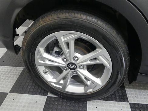 Used 2023 Hyundai Kona SEL FWD image 17