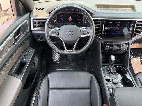 Used 2023 Volkswagen Atlas Cross Sport SE w/ Panoramic Sunroof Package AWD/4WD image 28