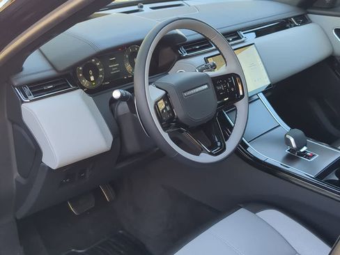New 2026 Land Rover Range Rover Velar Dynamic SE image 10