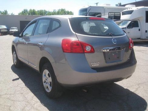 Used 2014 Nissan Rogue S AWD/4WD image 7