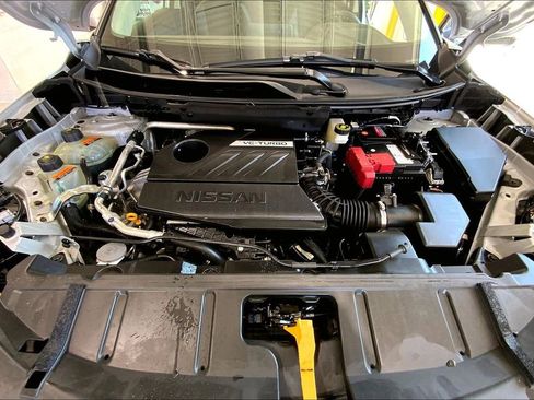 Used 2022 Nissan Rogue SV image 20