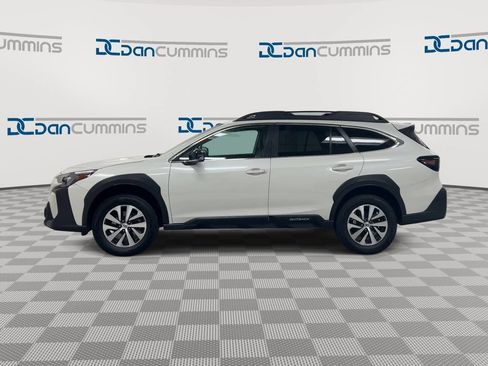 Used 2023 Subaru Outback Premium AWD/4WD image 5