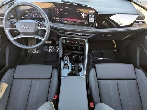 Used 2025 Audi Q5 Premium Plus w/ Premium Plus AWD/4WD image 14