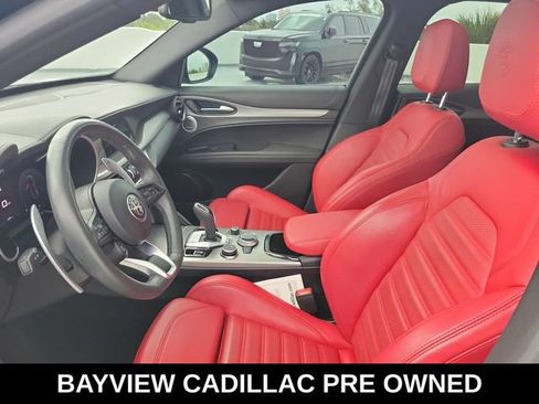 Used 2024 Alfa Romeo Stelvio Veloce AWD/4WD image 16