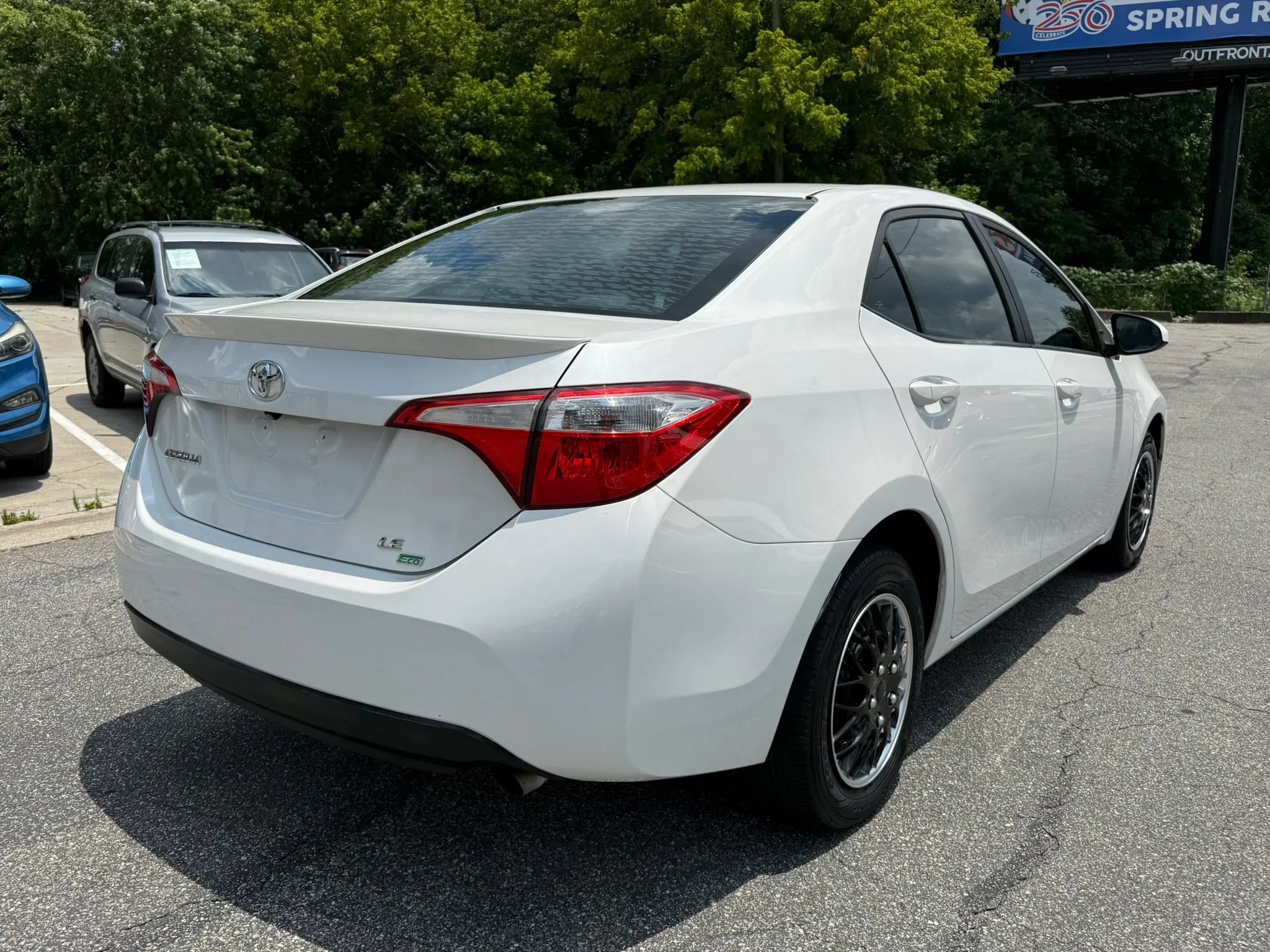 Used 2014 Toyota Corolla LE FWD image 4