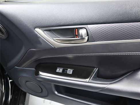 Used 2017 Lexus GS 200t F Sport image 5