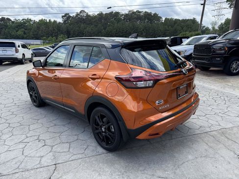 Used 2021 Nissan Kicks SR FWD image 10