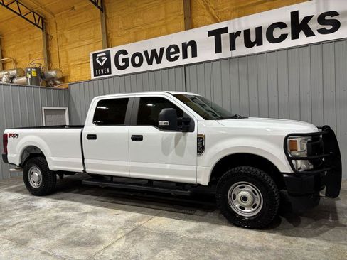 Used 2022 Ford F250 XL w/ Power Equipment Group AWD/4WD image 3