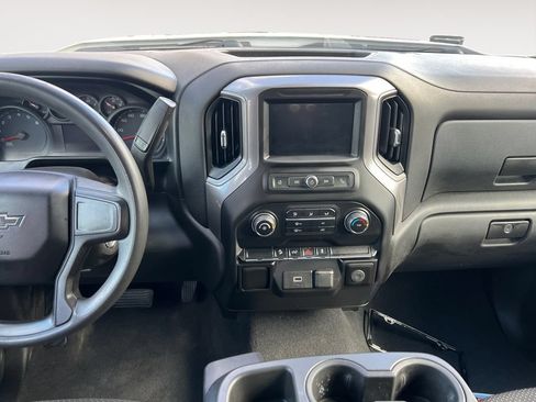 Used 2020 Chevrolet Silverado 1500 Custom Trail Boss w/ Custom Convenience Package AWD/4WD image 11