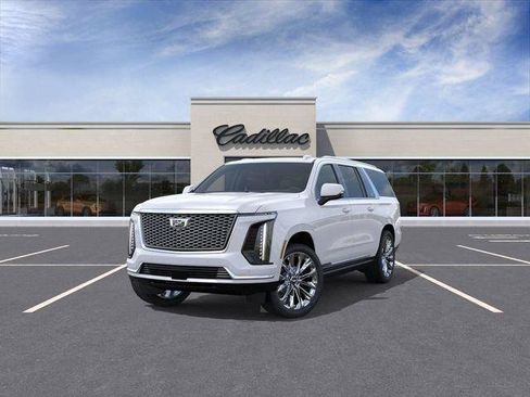 New 2026 Cadillac Escalade ESV Luxury w/ LPO, Radiant Package AWD/4WD image 8