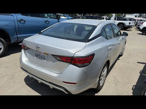 Used 2021 Nissan Sentra S FWD image 3