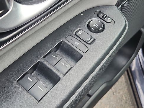 Certified 2019 Honda CR-V EX-L image 27