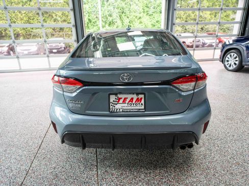 Used 2024 Toyota Corolla SE w/ SE Premium Package FWD image 3