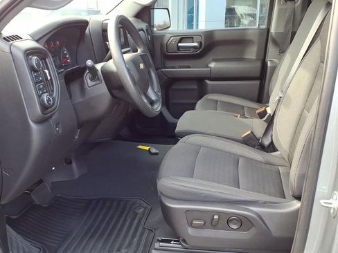 Certified 2023 Chevrolet Silverado 1500 Custom image 19
