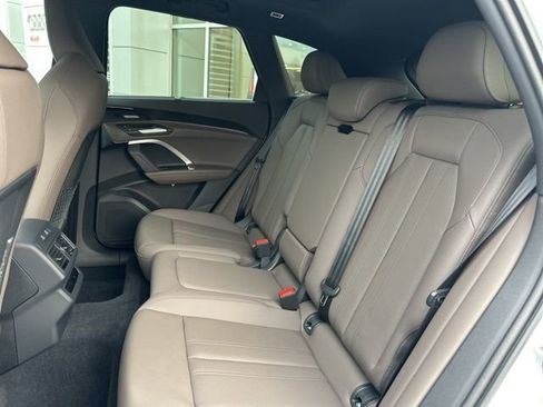 New 2025 Audi Q5 Premium Plus image 12