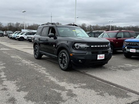 New 2026 Ford Bronco Sport Outer Banks w/ Outer Banks Tech Package+ AWD/4WD image 2