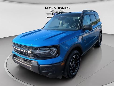 New 2025 Ford Bronco Sport Outer Banks w/ Outer Banks Tech Package+ AWD/4WD image 1