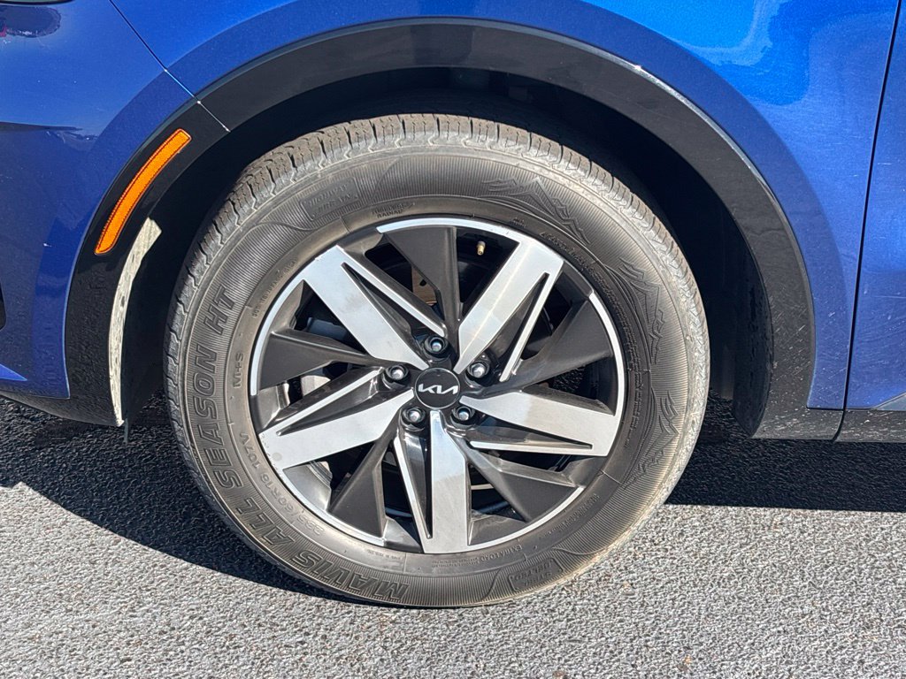 Used 2022 Kia Sorento S FWD image 25