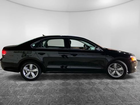 Used 2015 Volkswagen Passat 1.8T Limited Edition image 5