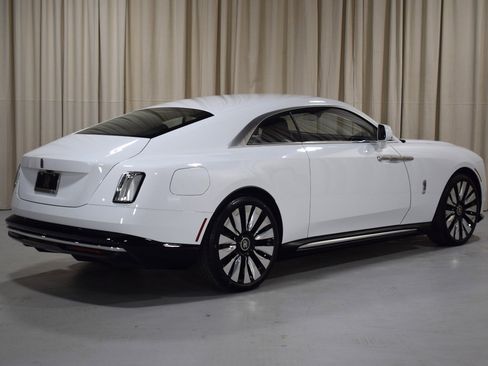 New 2025 Rolls-Royce Spectre w/ Leather Finishing Pack image 2