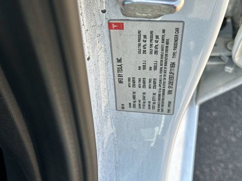 Used 2018 Tesla Model 3 Long Range AWD/4WD image 32