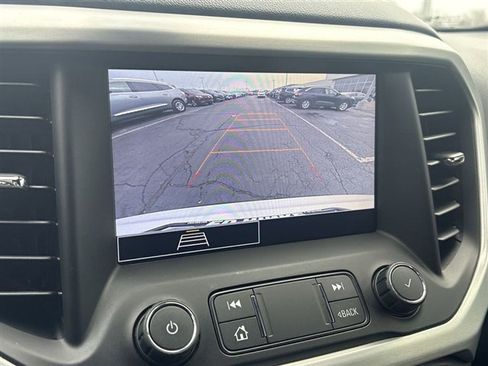 Used 2021 GMC Acadia SLE w/ Driver Convenience Package image 14