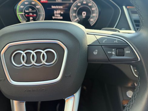Used 2021 Audi Q5 e Premium AWD/4WD image 18