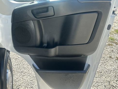 Used 2021 RAM ProMaster 2500 w/ Convenience Group FWD image 14