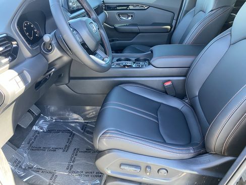 New 2025 Honda Pilot TrailSport image 13