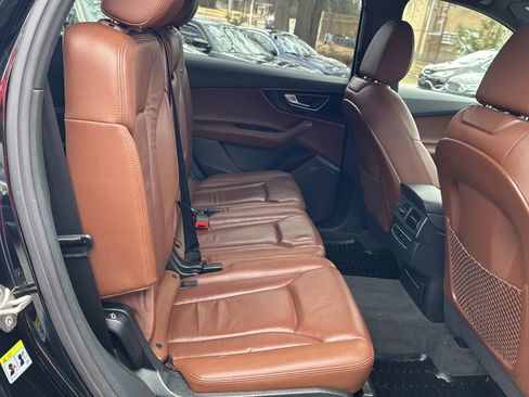 Used 2017 Audi Q7 3.0T Premium image 13