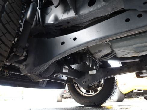 Used 2018 Ford F250 Lariat w/ Chrome Package image 19