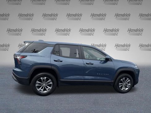 Used 2025 Chevrolet Equinox LT AWD/4WD image 11
