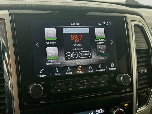 Used 2021 Nissan Titan SV w/ SV Convenience Package image 17