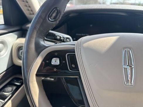 Used 2022 Lincoln Aviator Reserve w/ Equipment Group 201A image 17