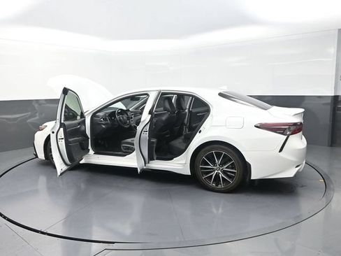 Used 2024 Toyota Camry SE FWD image 42