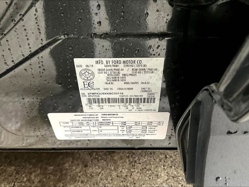 Used 2019 Ford Edge SEL image 19