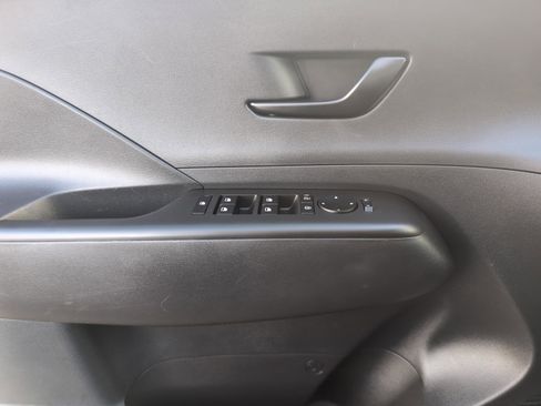 Used 2025 Hyundai Kona SEL image 14