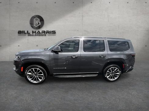 Used 2022 Jeep Wagoneer Series II w/ Convenience Group I AWD/4WD image 9