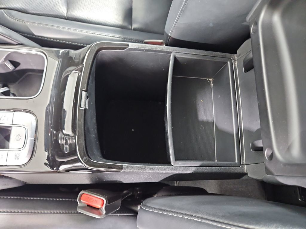 Used 2020 Kia Telluride LX FWD image 25