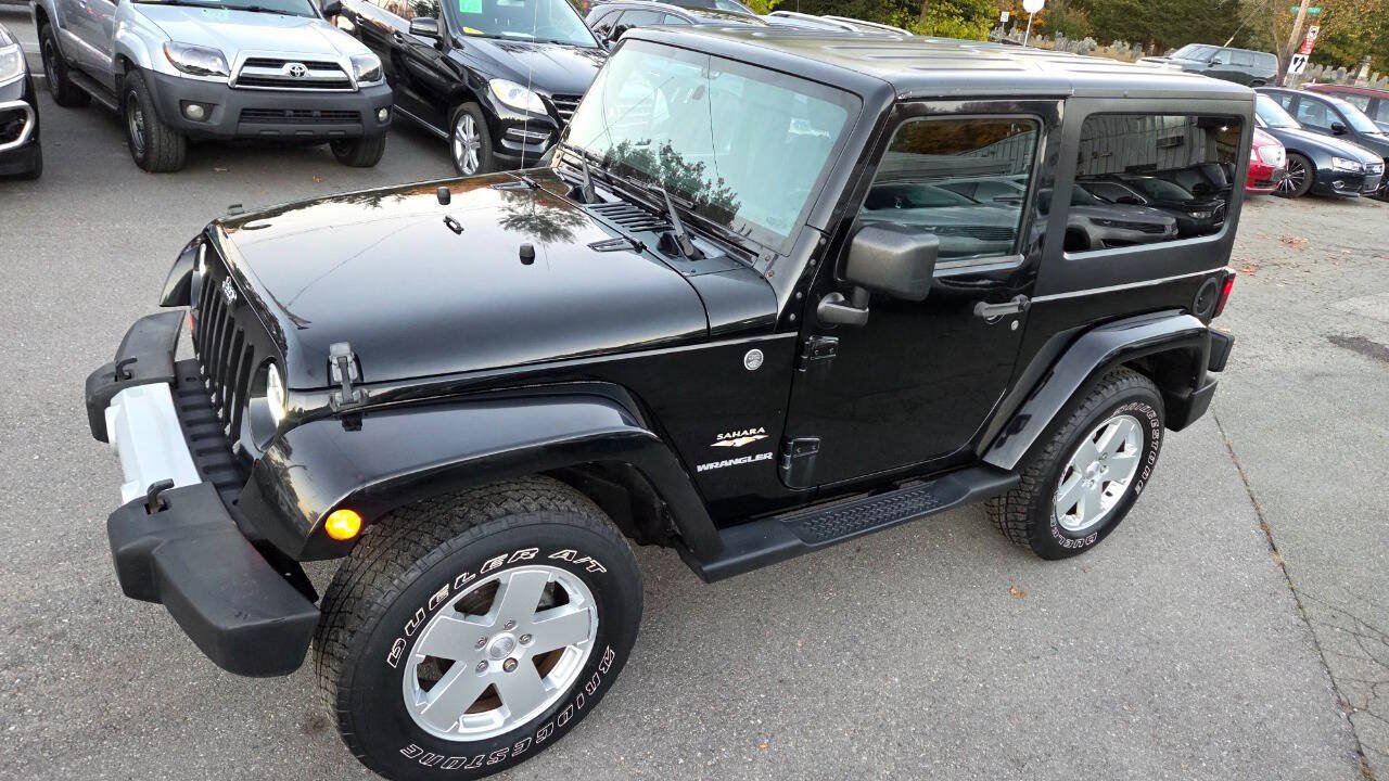 Used 2012 Jeep Wrangler Sahara w/ Dual Top Group AWD/4WD image 5