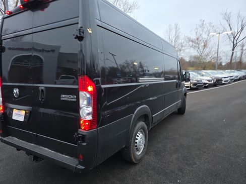 New 2026 RAM ProMaster 3500 w/ Premium Convenience Group image 20