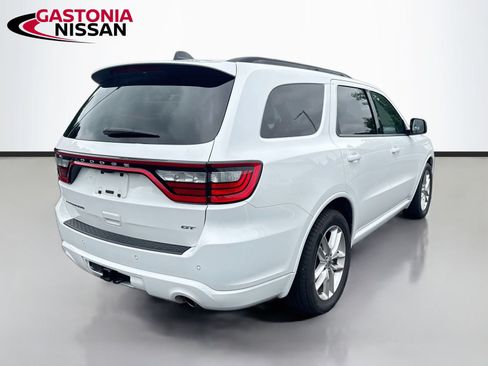 Used 2024 Dodge Durango GT RWD image 9