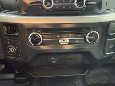 Used 2022 Ford F150 XL w/ Equipment Group 101A High image 27