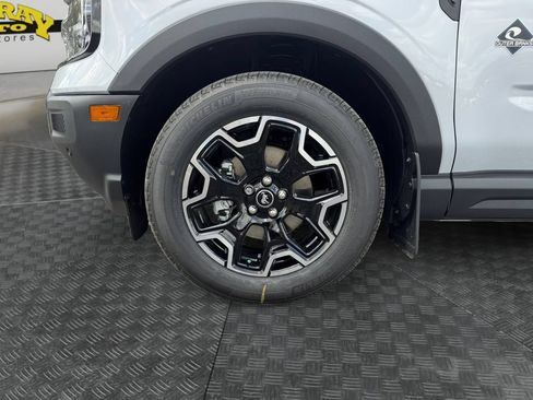 New 2026 Ford Bronco Sport Outer Banks w/ Outer Banks Tech Package+ AWD/4WD image 17