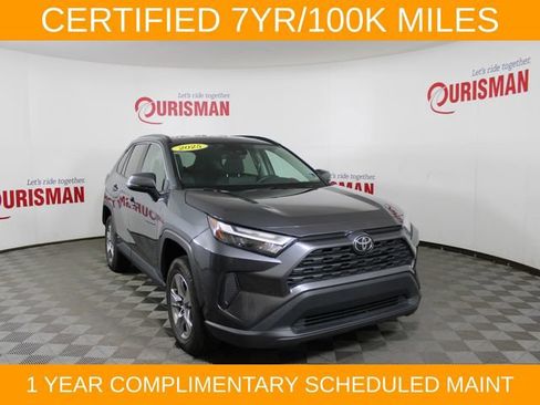 Used 2025 Toyota RAV4 XLE AWD/4WD image 10