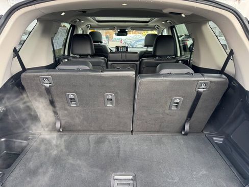 Used 2023 Honda Pilot Elite image 18