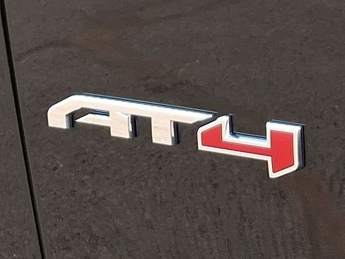 New 2025 GMC Yukon XL AT4 Ultimate image 11