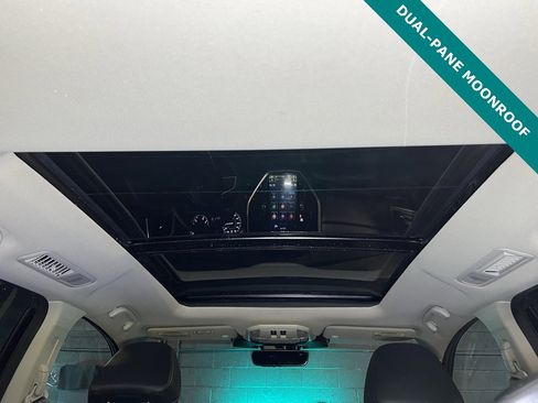 Used 2023 Subaru Ascent Limited w/ Technology Package image 5